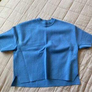 Abercrombie & Fitch Blue Crewneck Short-Sleeve Sweater